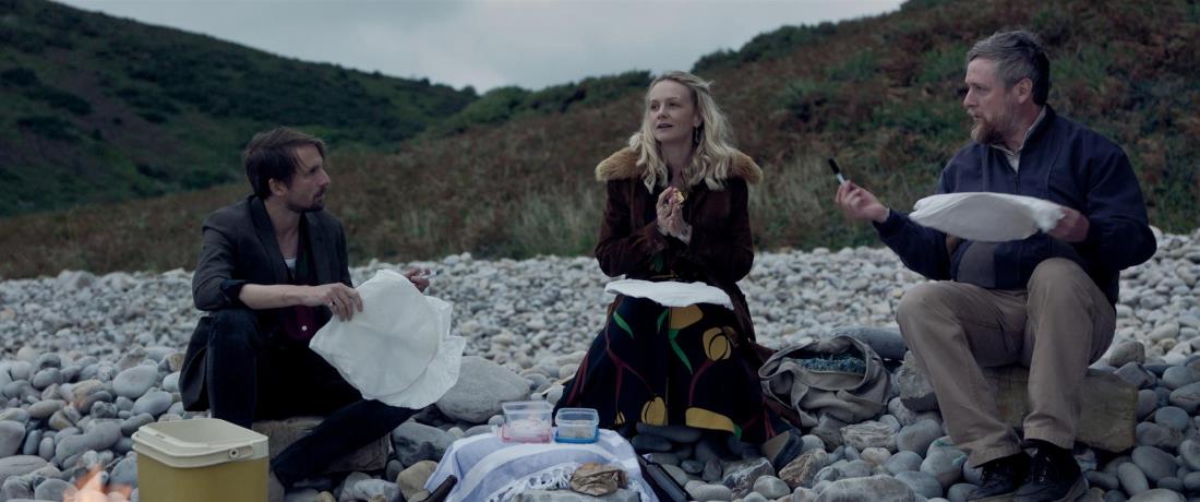 Szene aus dem Film „THE BALLAD OF WALLIS ISLAND”